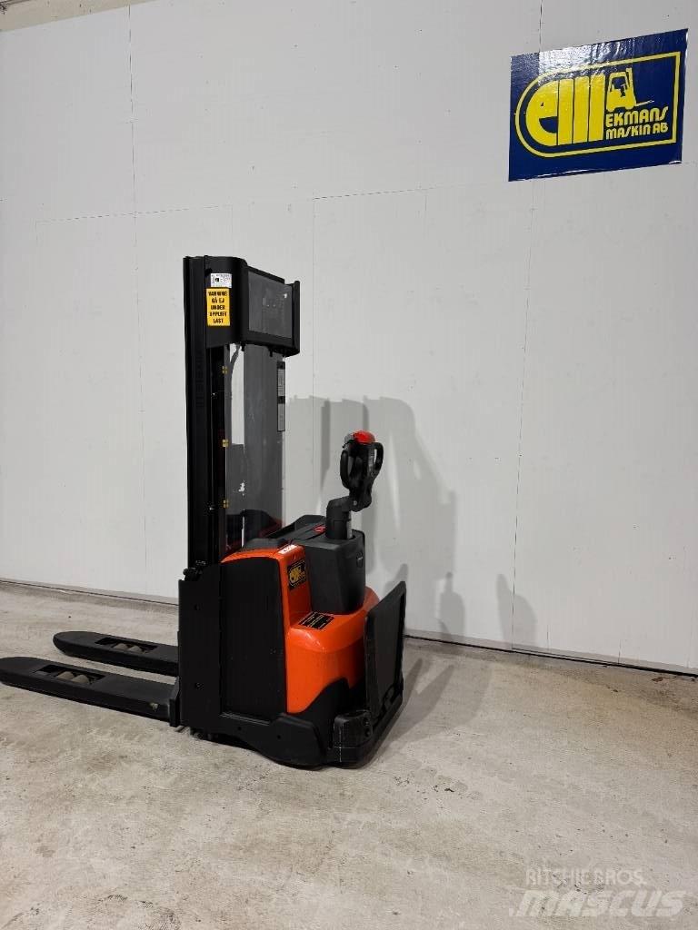 BT Truck SWE 120 L Колички високоповдигачи с теглич