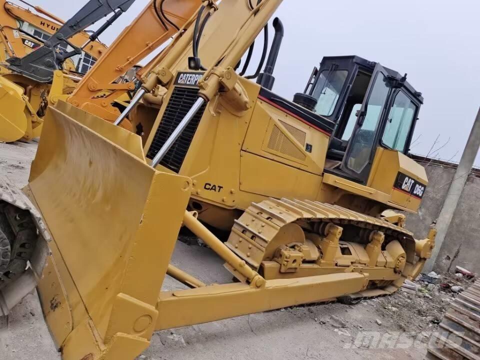 CAT D 6 G Верижни булдозери
