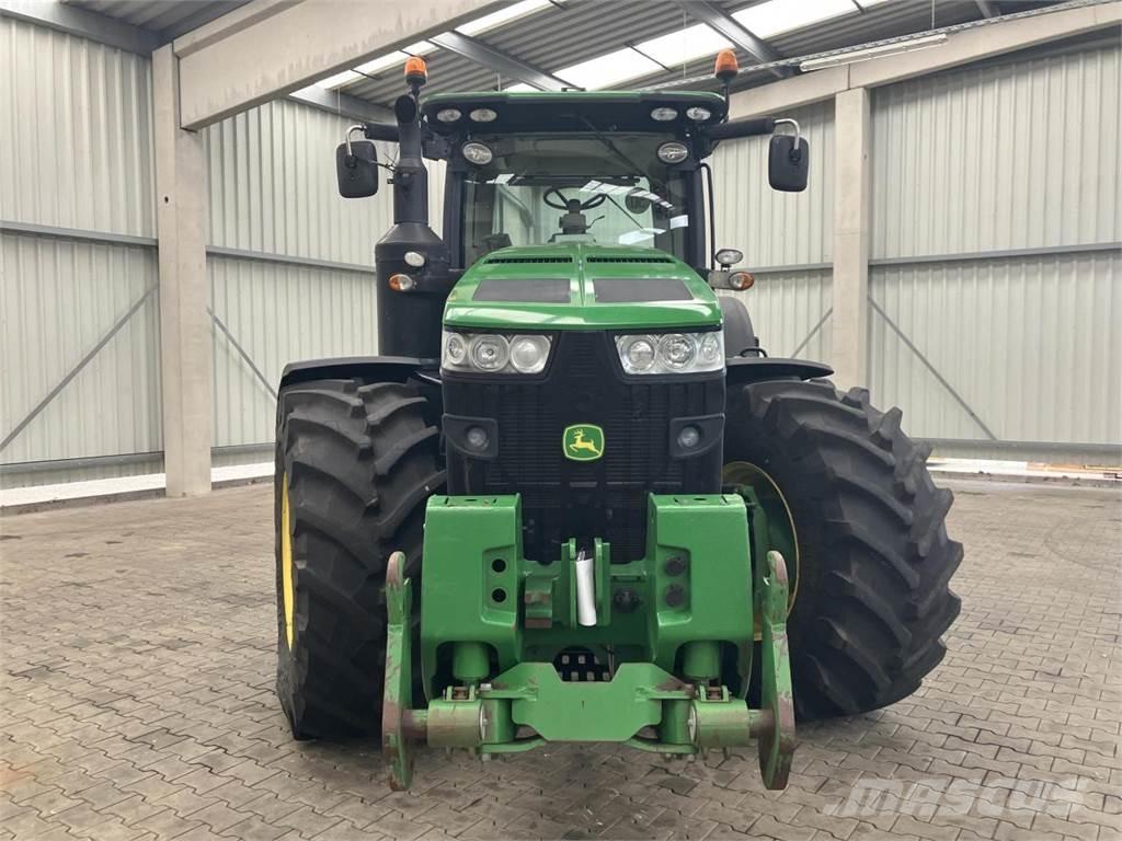 John Deere 8295R Трактори