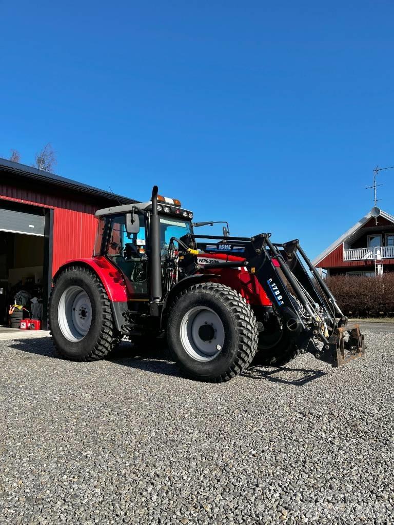 Massey Ferguson 5465 Трактори