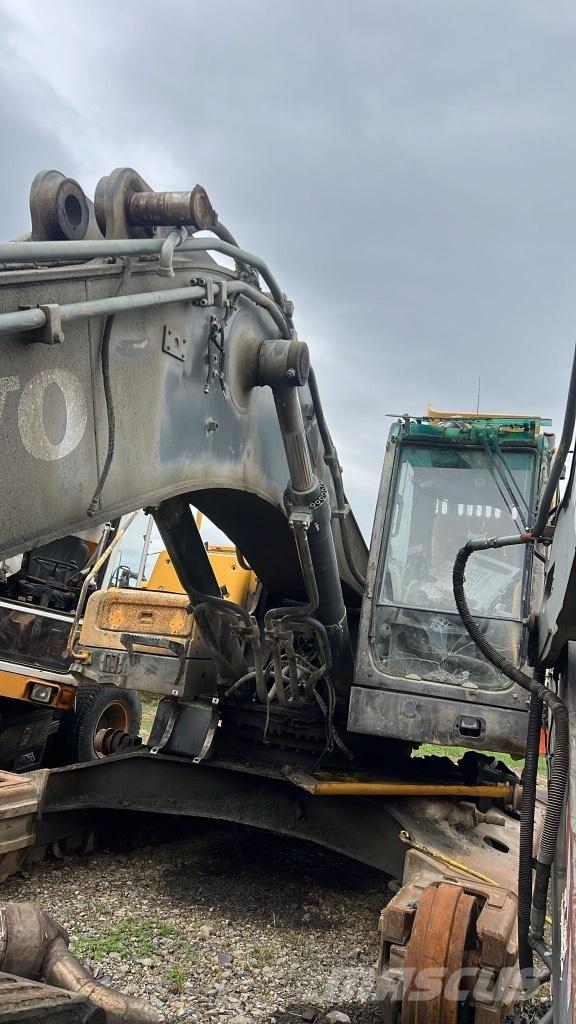 Volvo EC 360 L Оси
