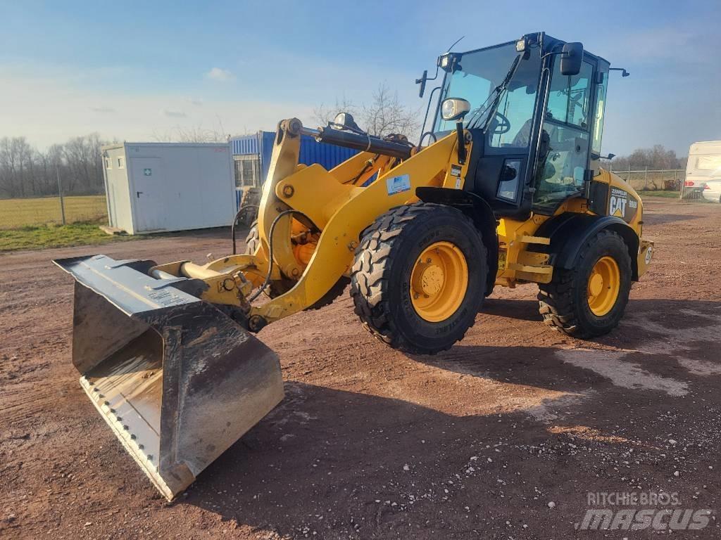 CAT 908 H Колесни товарачи