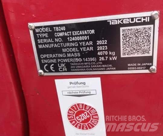 Takeuchi TB 240 DPF Мини екскаватори < 7 т
