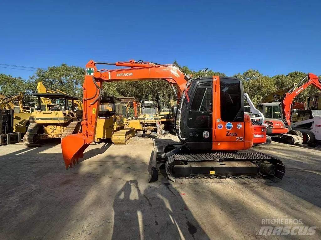 Hitachi ZX 75 Мини екскаватори < 7 т