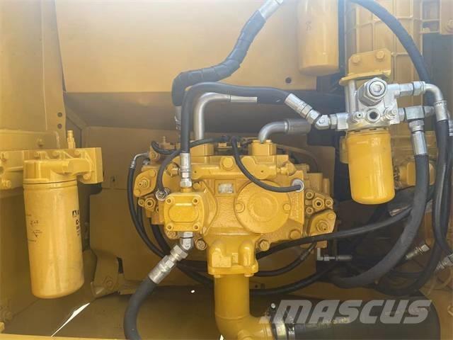 CAT 320D2 Верижен екскаватор