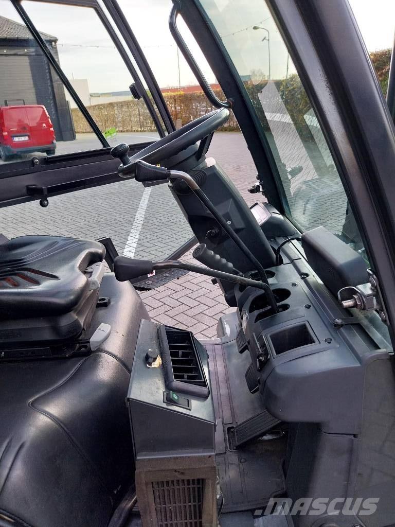 UniCarriers U1D2A25Q Камиони с АГУ