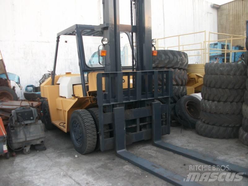 TCM FVD60Z5 Дизелови камиони