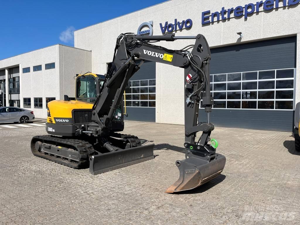 Volvo ECR88D Средни екскаватори 7т - 12т