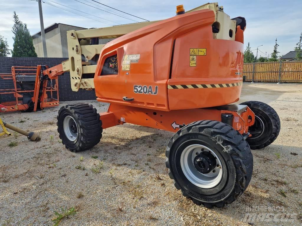 JLG 520AJ Съчленени стрелови подемници