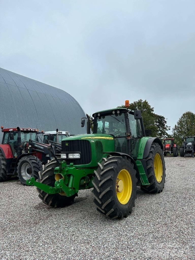 John Deere 6520 Трактори