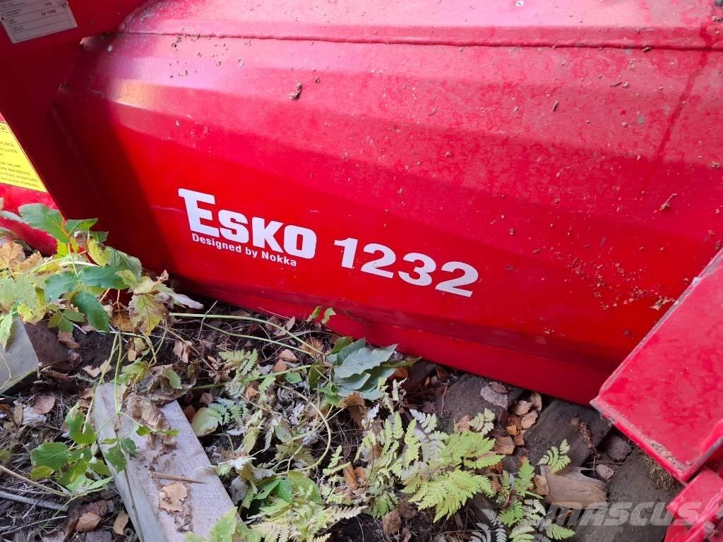 Esko 1232 Снегохвъргачки

