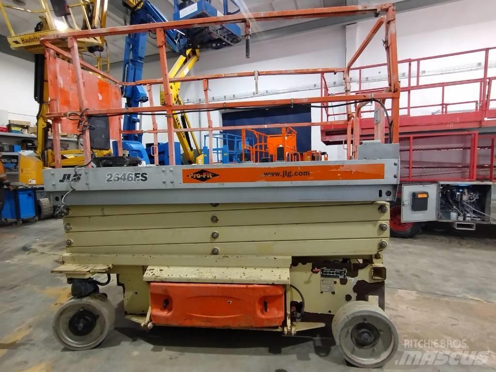 JLG 2646 ES Ножични работни платформи