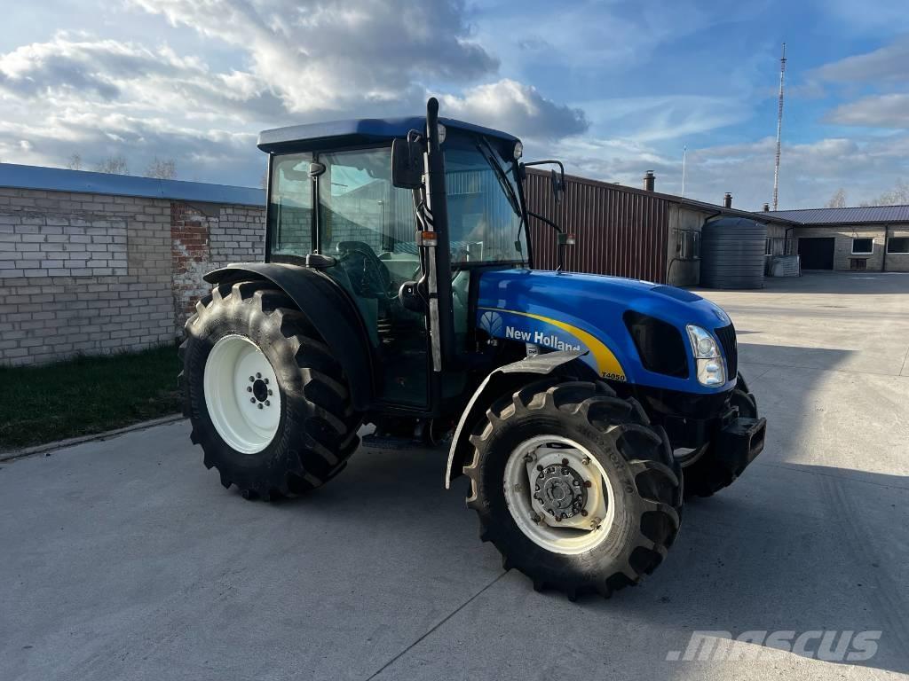 New Holland T 4050 Трактори