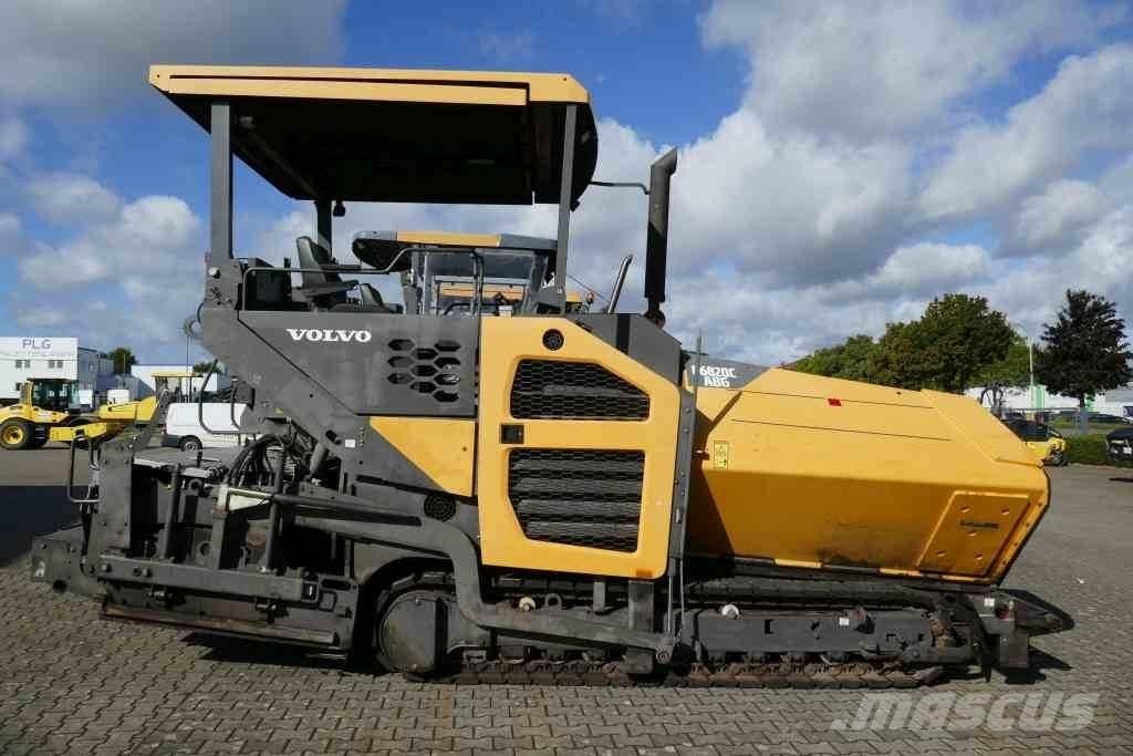 Volvo ABG P 6820  C Машини за асфалт