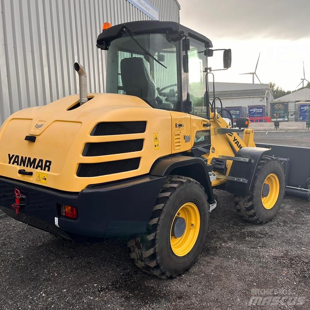 Yanmar V 120 Колесни екскаватори