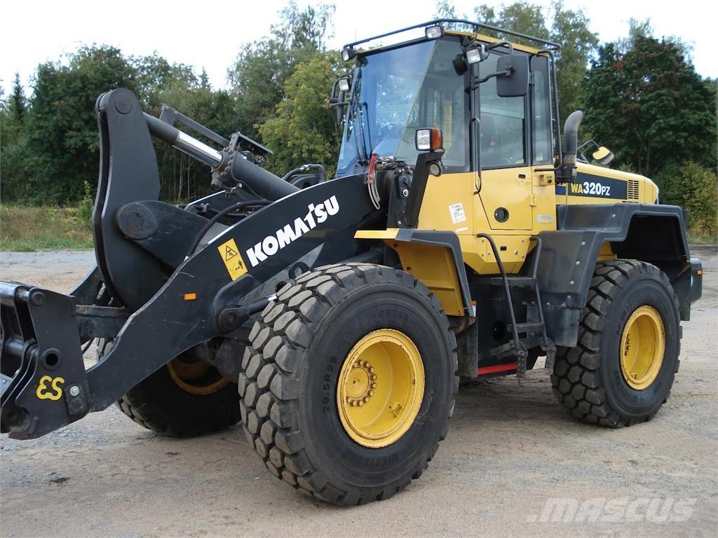 Komatsu WA320 PZ-6 Колесни товарачи