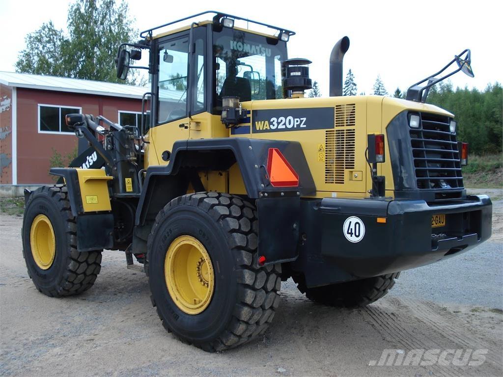 Komatsu WA320 PZ-6 Колесни товарачи