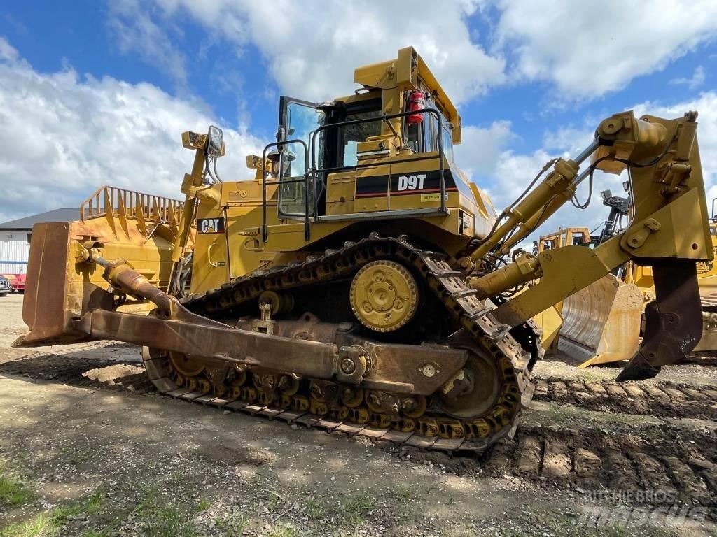 CAT D 9 T Верижни булдозери
