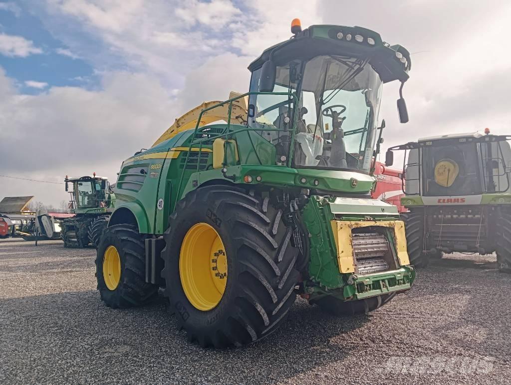 John Deere 8800 Самоходни фуражири