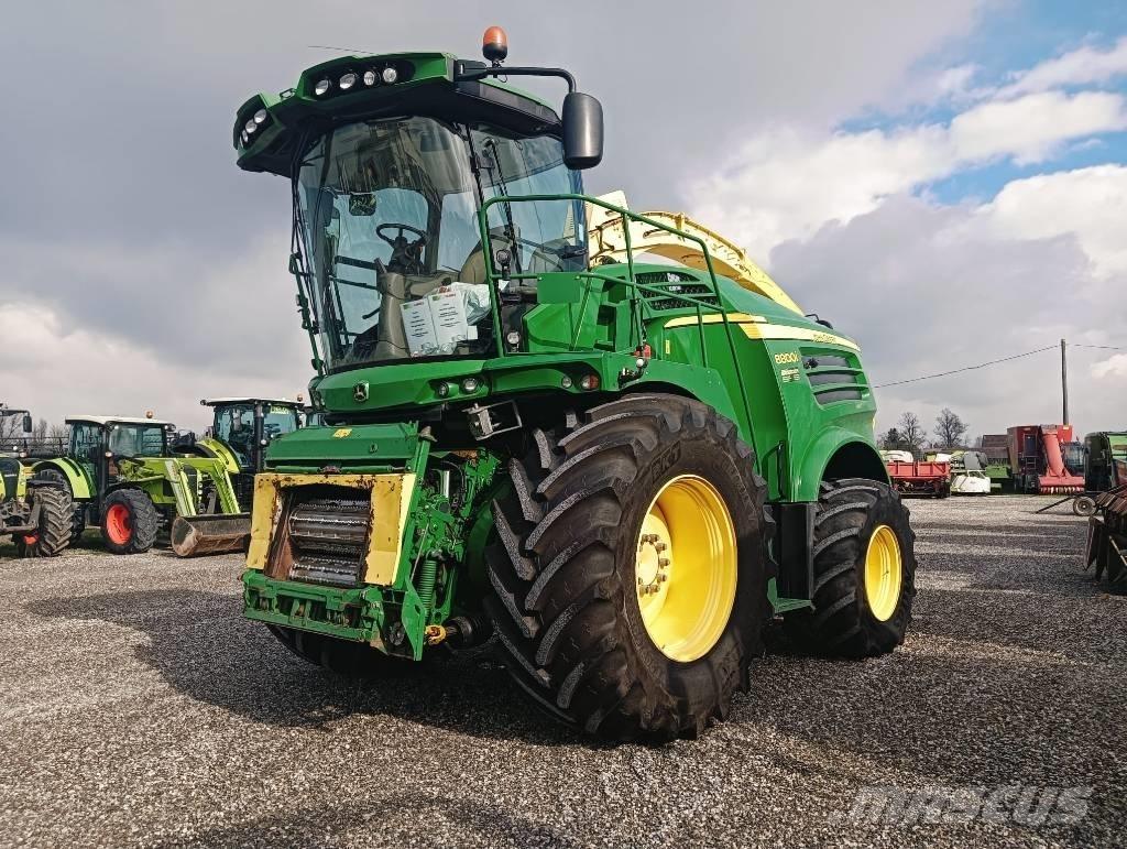 John Deere 8800 Самоходни фуражири