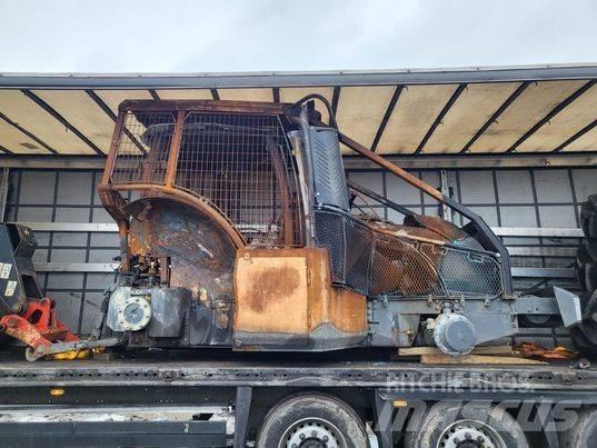 Valtra T214    arm Стрели и рамена