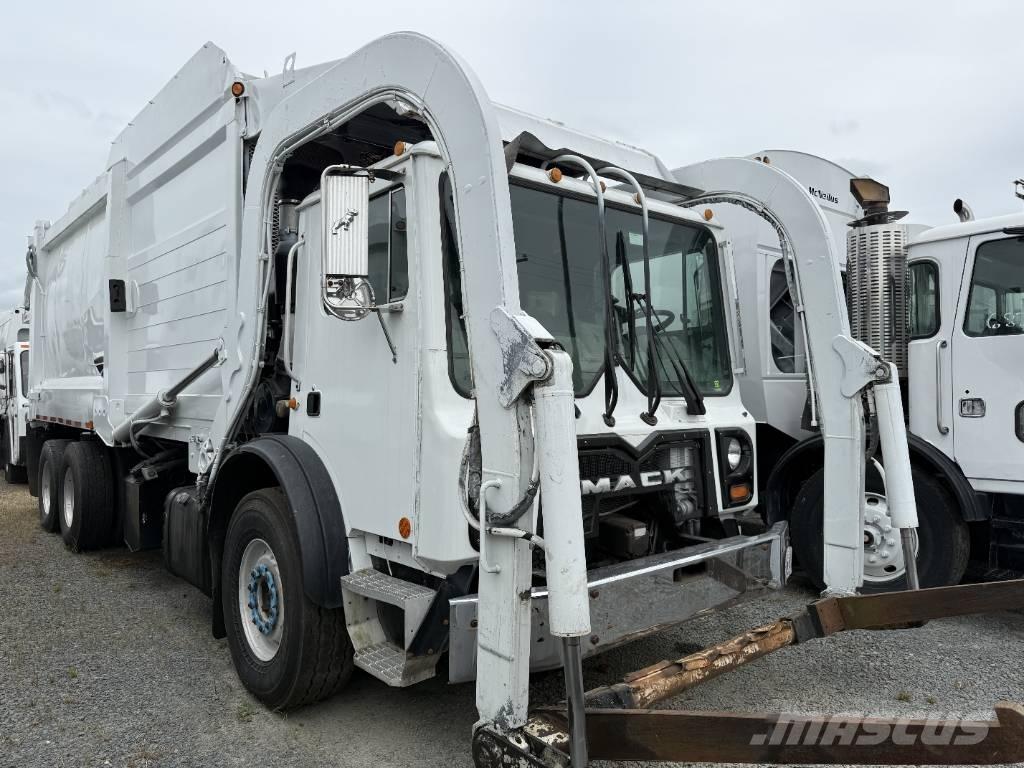 Mack MRU 613 Камиони за отпадъци