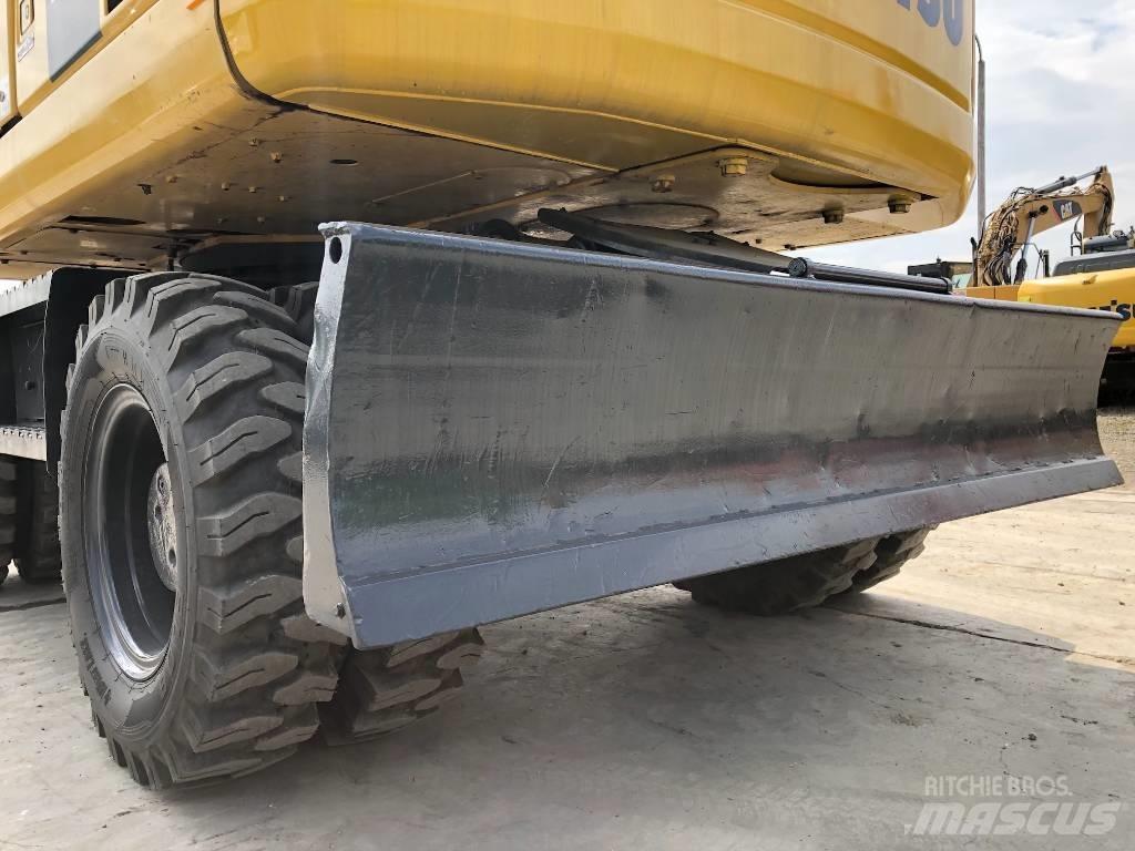Komatsu PW160-8 Колесни екскаватори