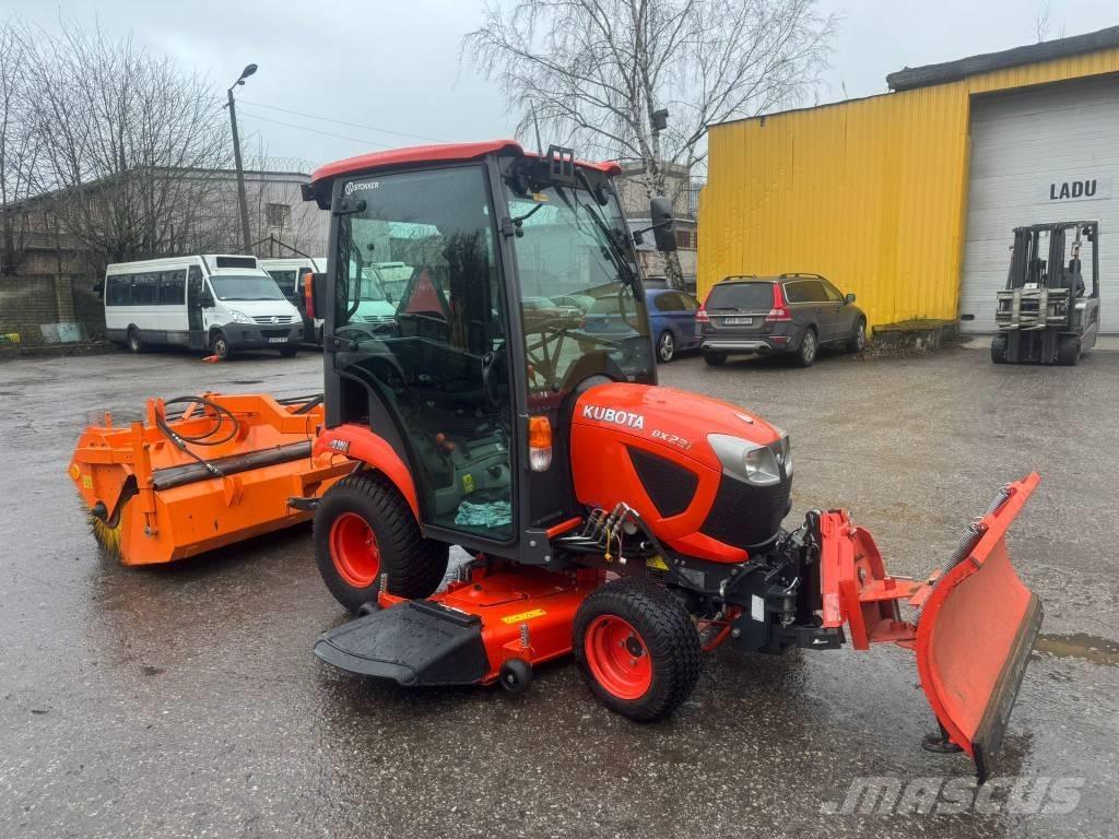 Kubota BX231 Компактни трактори