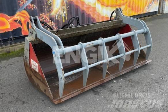 Manitou Godet griffe Телескопични товарачи