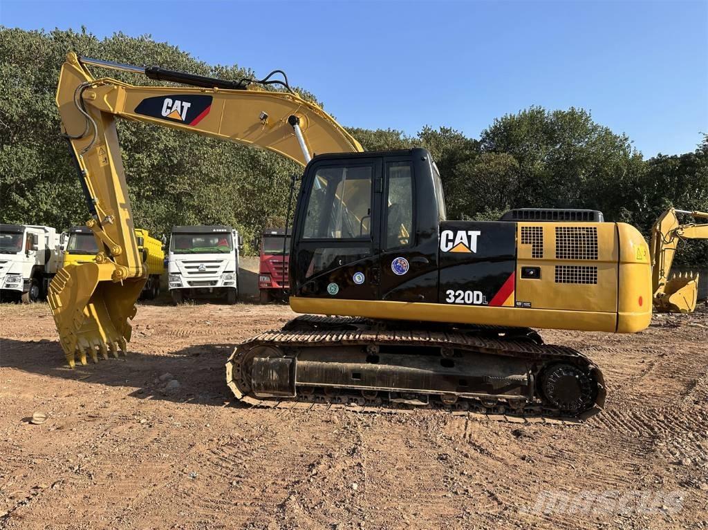 CAT 320 D Верижен екскаватор