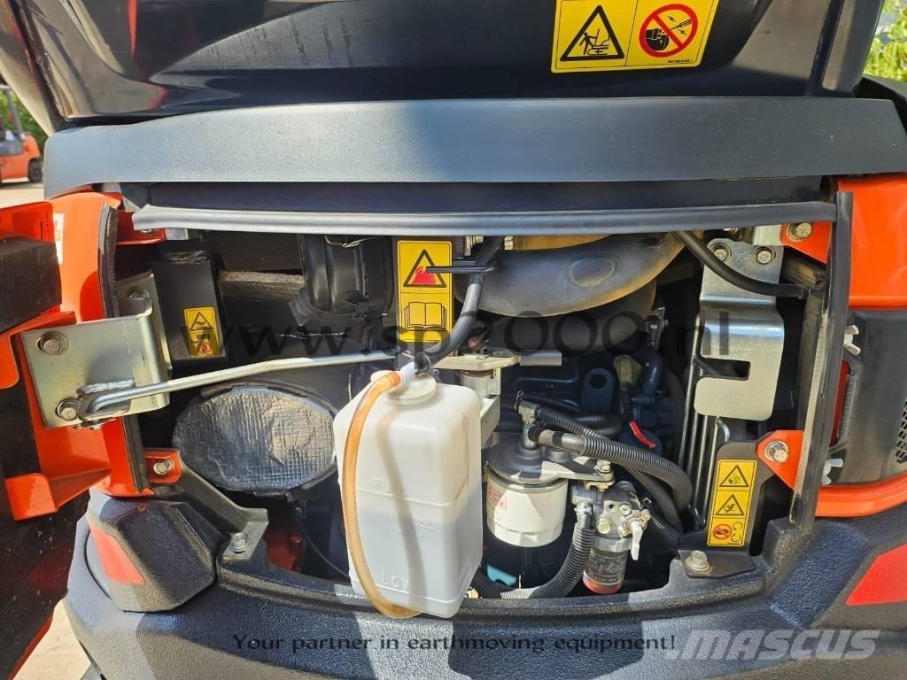 Kubota U 27-4 Мини екскаватори < 7 т