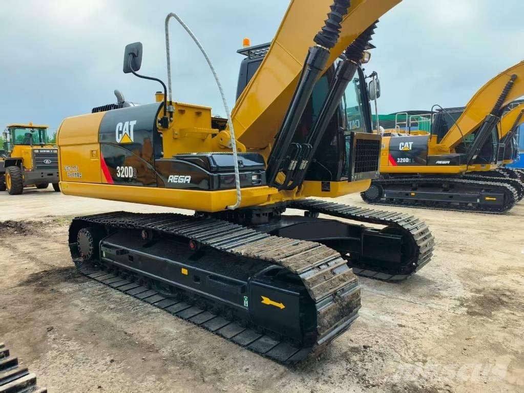 CAT 320 D Верижен екскаватор