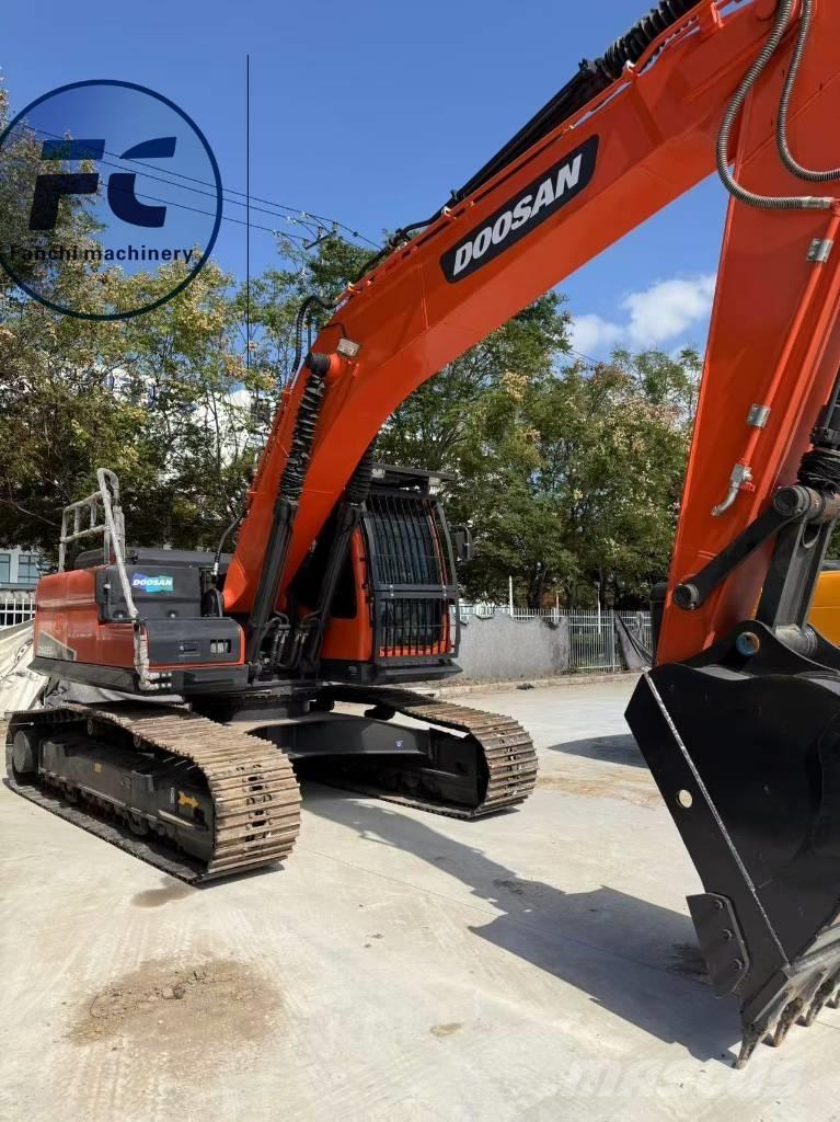 Doosan DX 225 LC Верижен екскаватор