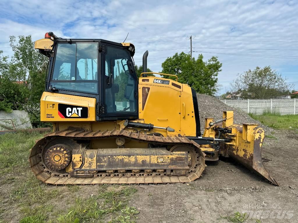 CAT D 4 K 2 LGP Верижни булдозери
