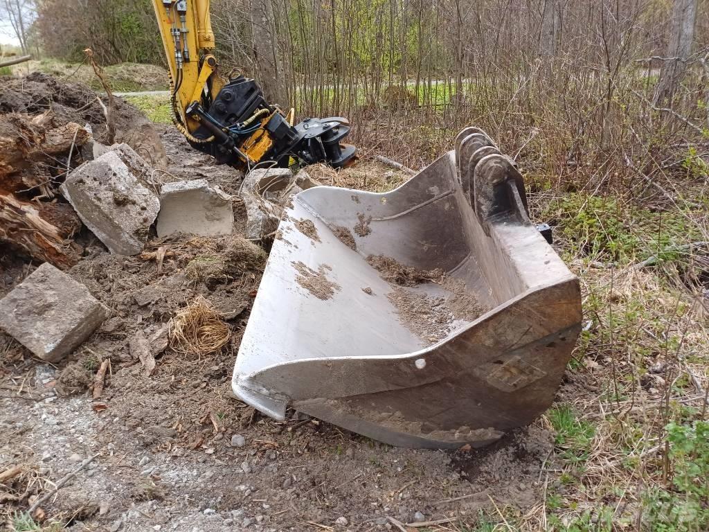 Komatsu PW 160-7E0 Колесни екскаватори
