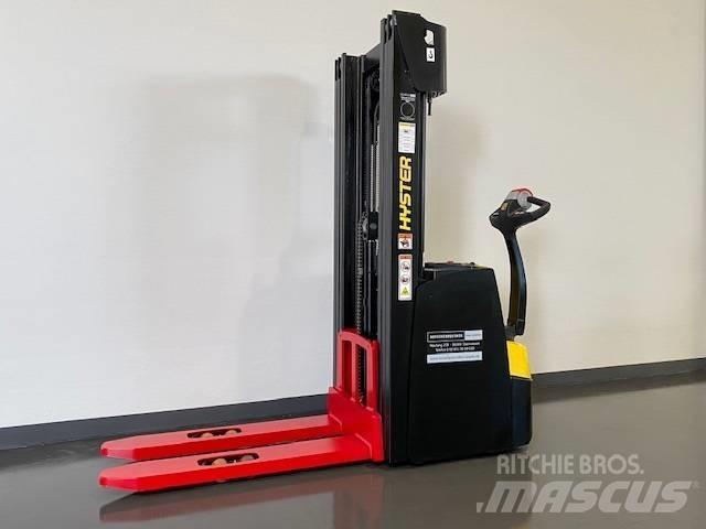 Hyster S1.6 Колички високоповдигачи с теглич