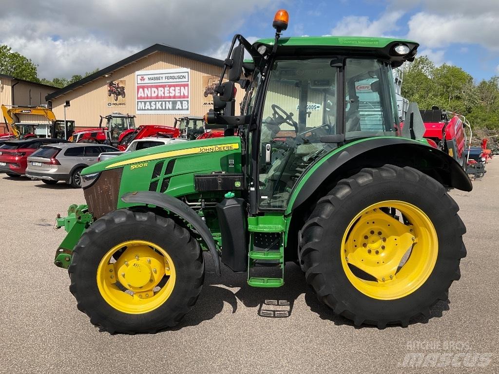 John Deere 5100 R Трактори