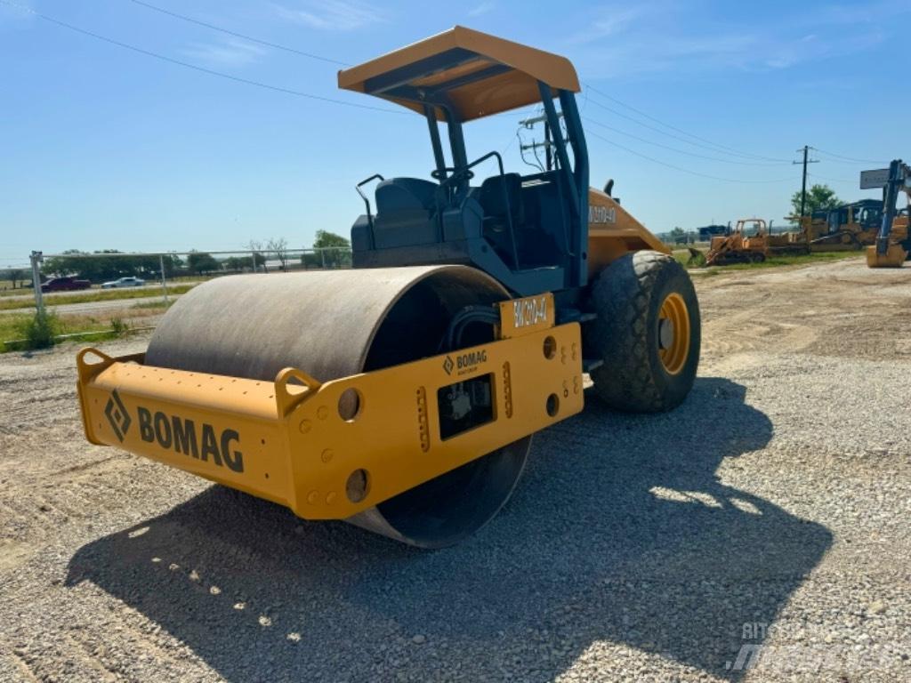 Bomag BW 211 D-40 Комбинирани ролки
