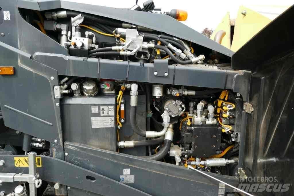 Bomag BF 200 C-2 Малки асфалтови машини
