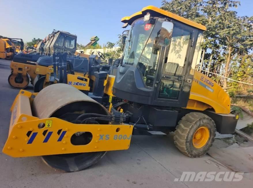 XCMG XS 800 J Еднобарабанни ролки
