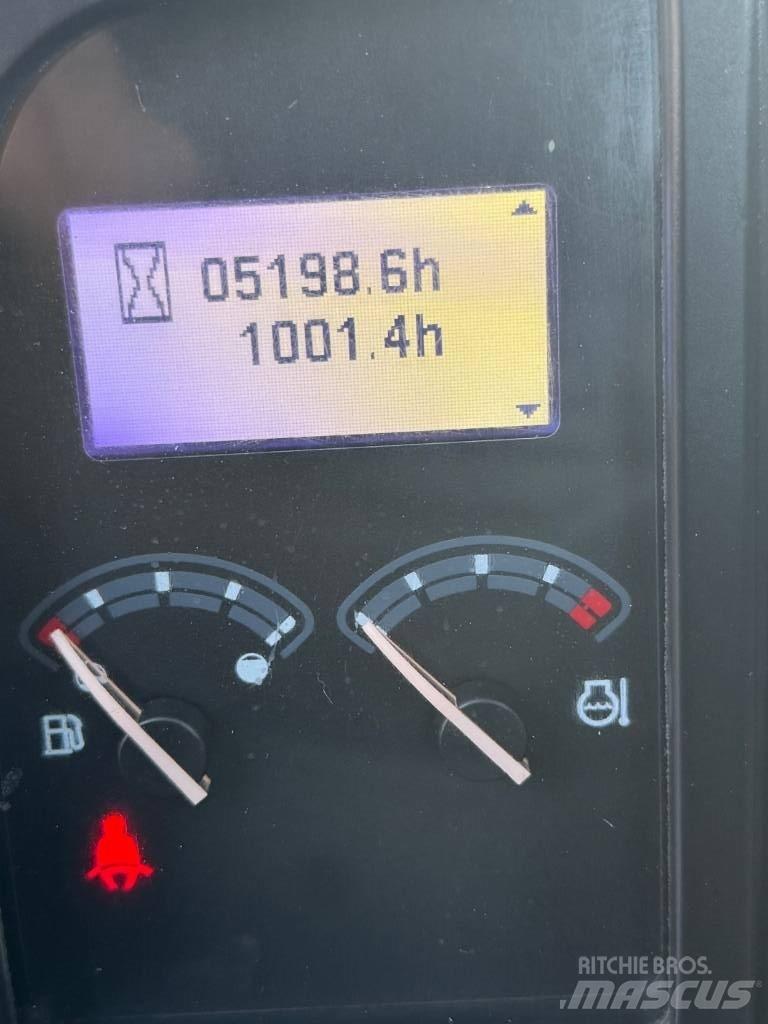 Volvo ECR 88 D Средни екскаватори 7т - 12т
