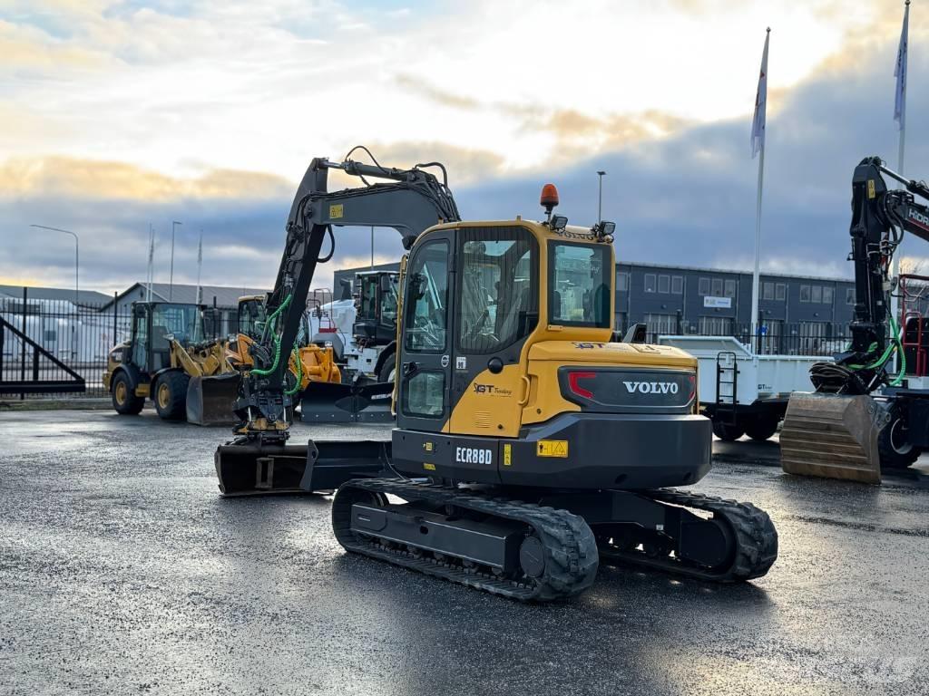 Volvo ECR 88 D Средни екскаватори 7т - 12т