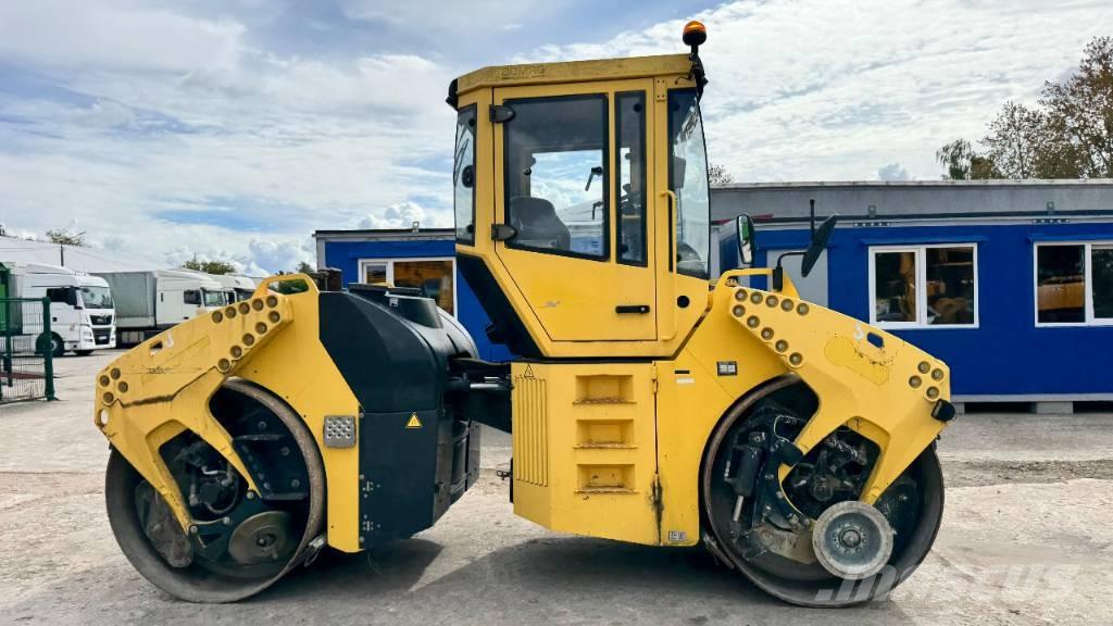 Bomag BW 154 AD-4 Двойни барабанни ролки
