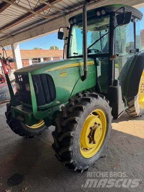 John Deere 5415 Трактори