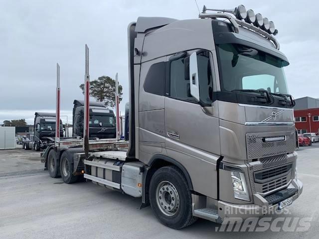 Volvo FH 750 За превоз на дървени трупи
