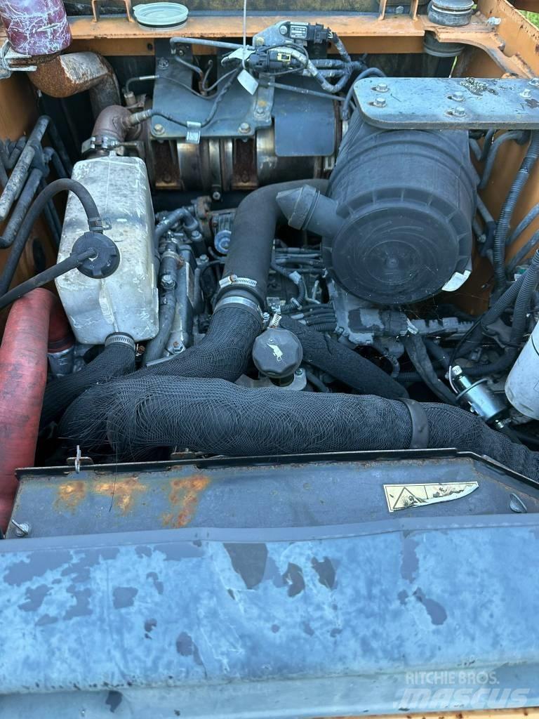 CASE SR 250 Мини товарачи
