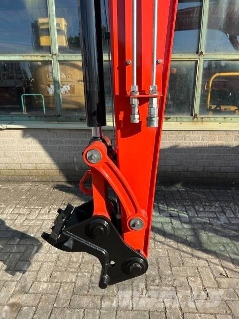 Kubota KX 080-4 Средни екскаватори 7т - 12т