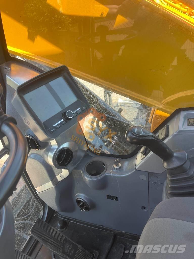 Hyundai 210W-9 Колесни екскаватори