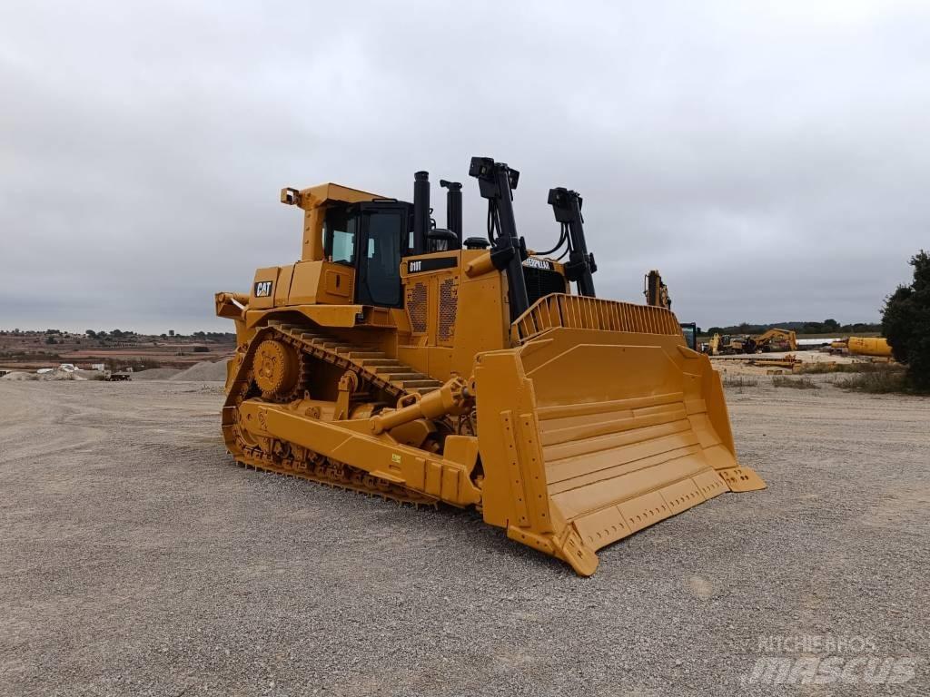 CAT D 10 T Верижни булдозери
