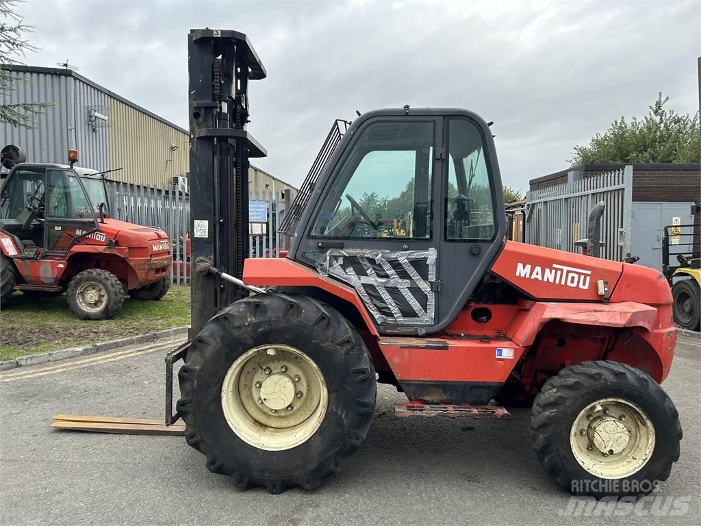 Manitou M26-4 Камиони за херавни местности
